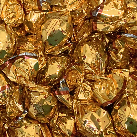 Lindt Smooth Hazelnut Nougat Milk Chocolate Ball
